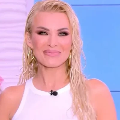 Κατερίνα Καινούργιου: Μικρή έντυνα τον αδερφό μου κορίτσι και τον φώναζα «Έλενα»