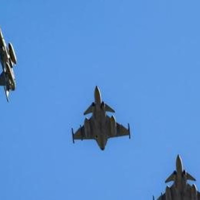 Αερομαχίες και διελεύσεις πολεμικών αεροσκαφών πάνω από το Θερμαϊκό για τη γιορτή της Πολεμικής Αεροπορίας