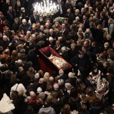 Αρχιεπίσκοπος Αλβανίας Αναστάσιος: Πλήθος κόσμου στο λαϊκό προσκύνημα στα Τίρανα