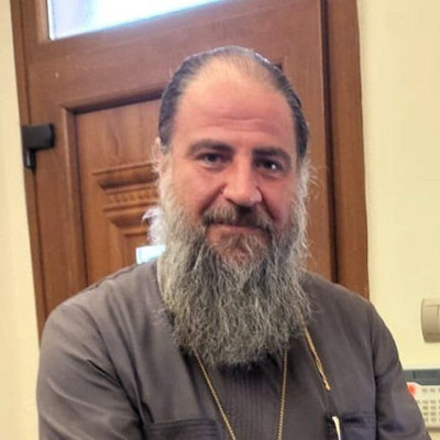 Πατήρ Κελεμπέκης: Η Εκκλησία χρειάζεται Ηγέτη!