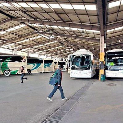 Με το κινητό στο χέρι viral ο οδηγός των ΚΤΕΛ