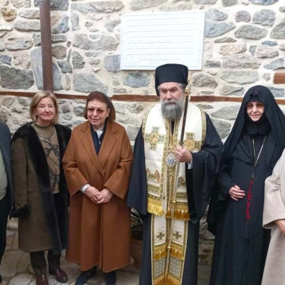 Στην Ιερά Μονή Τιμίου Προδρόμου ευεργέτες ο Θανάσης και η Μαρίνα Μαρτίνου