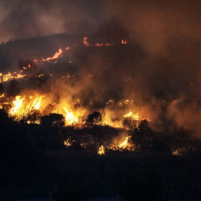 Ισπανία: Εσπευσμένη απομάκρυνση 1.000 και πλέον κατοίκων από τις εστίες τους λόγω πυρκαγιών