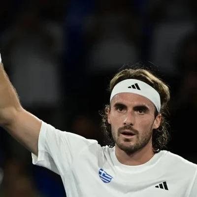 Davis Cup: Έχασε ο Τσιτσιπάς, αποκλείστηκε η Ελλάδα