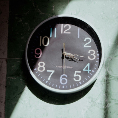 Αλλαγή ώρας 2025: Πότε ρυθμίζουμε τα ρολόγια μας μία ώρα πίσω