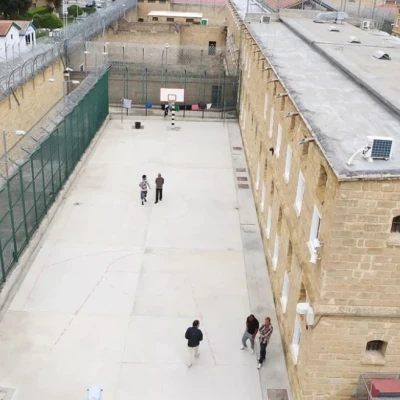 Τραγωδία στην Κύπρο: Αυτοκτόνησε 23χρονος κατάδικος, τον χρησιμοποιούσαν ως σκλάβο οι «βαρόνοι» της φυλακής