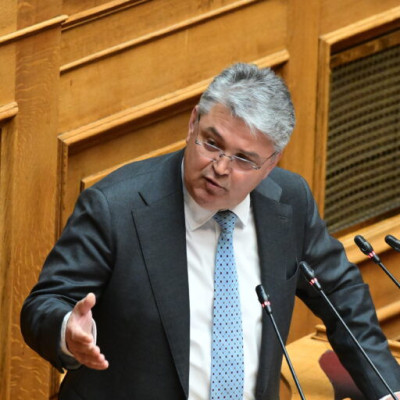 Δημήτρης Νατσιός:  6 στα 10 νοικοκυριά δεν βγάζουν τον μήνα