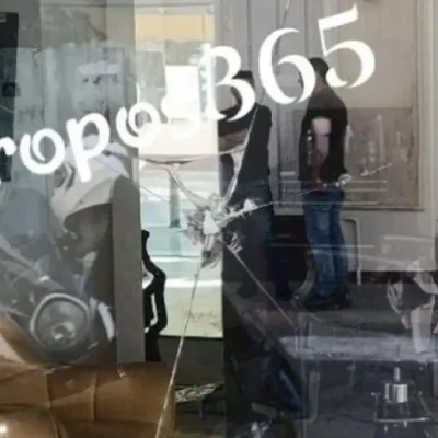 Ωρωπός: «Τα πέντε άτομα μπήκαν στο κομμωτήριο με σφυριά» λέει αυτόπτης μάρτυρας – Δεν πρόλαβε να αντιδράσει ο ιδιοκτήτης