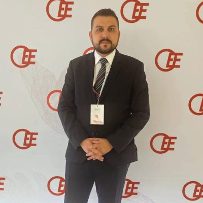 Για να προστατεύψει τη φήμη, την τιμή και την οικογένειά του στη δικαιοσύνη θα προσφύγει ο Νίκος Ατζιαμής