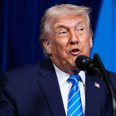 Τραμπ: «Θέλω αραιό αίμα να περνά από την καρδιά μου» - Γιατί «παρακούει» τους γιατρούς του