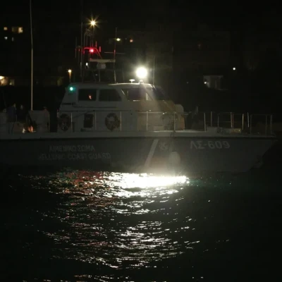 Θρίλερ με 60χρονο ψαρά που αγνοείται στο Γύθειο - η βάρκα του βρέθηκε σε βραχώδες σημείο