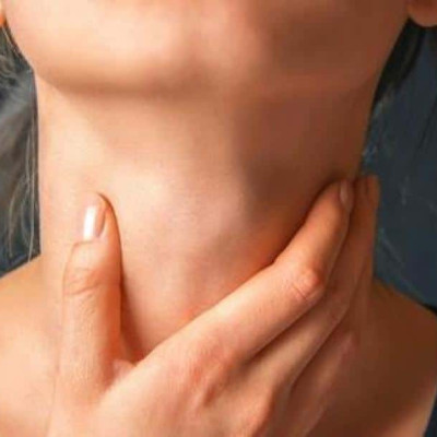 Φλέμα στον λαιμó: Τι να κάνετε για να απαλλαγείτε