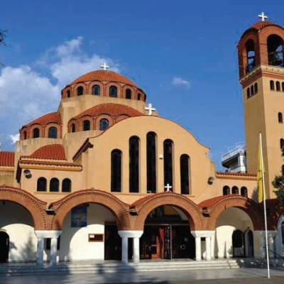 Ιερός Μητροπολιτικός Ναός των Μεγάλων Ταξιαρχών Σερρών - Η ύπαρξη και λειτουργία της Φιλαρμονικής μπάντας ανήκει στον Δήμο Σερρών