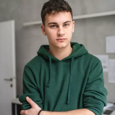 Αυτά τα αγόρια καθυστερούν να μπουν στην εφηβεία – Έχουν μικρότερους όρχεις και λιγότερη τεστοστερόνη από τους συνομιλήκους τους