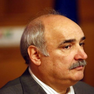 Των Ελλήνων τα ιερά … Γράφει ο Μάρκος Μπόλαρης