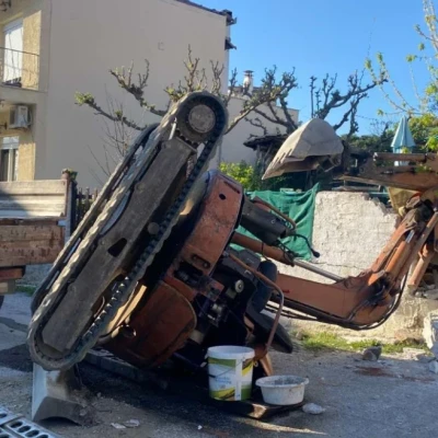 Πέθανε ο 58χρονος χειριστής που είχε καταπλακωθεί από εκσκαφέα στον Βόλο τη Μεγάλη Δευτέρα