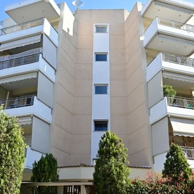 Γυναίκα στο Μαρούσι έπεσε από τον 4ο, προσγειώθηκε στον 3ο, ανέβηκε και ξαναέπεσε - Συνελήφθη ο σύζυγός της