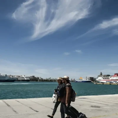 Καιρός αύριο Μεγάλη Δευτέρα: Βροχές σε Δωδεκάνησα και Κρήτη, αναλυτική πρόγνωση