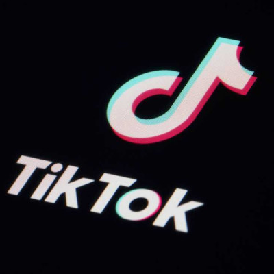 Εθισμός στο Tik Tok: Το «επικίνδυνο» scrolling και το άγχος της προσκόλλησης