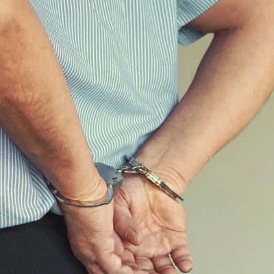 Συνελήφθη 44χρονος στην Ελευσίνα, είχε πάνω του περισσότερα από 630 βεγγαλικά