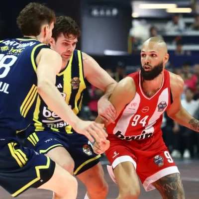 Ολυμπιακός - Φενέρμπαχτσε 79-61: Στον τελικό οι «ερυθρόλευκοι»