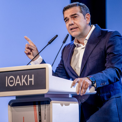 Ανήμερα της Εργατικής Πρωτομαγιάς στην δημοσιότητα το μανιφέστο του Αλέξη Τσίπρα