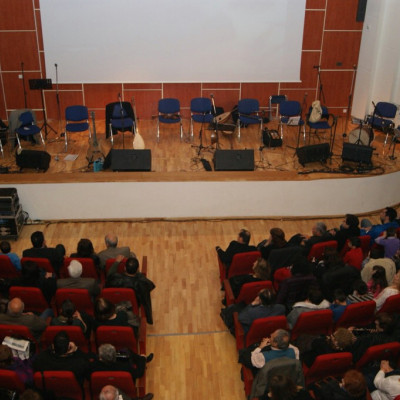Τιμητική εκδήλωση για τον Γιάννη Πισπιλή και τη Βάσια Λαδιά την Παρασκευή στη Βιβλιοθήκη