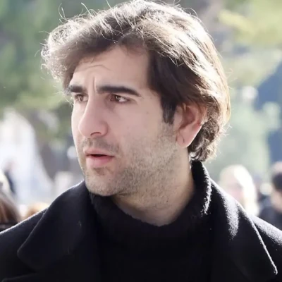 Δημήτρης Φιλιππίδης: «Γκρεμίστηκε η εικόνα του πατέρα μου, ακόμη και σήμερα δεν τον αναγνωρίζω»