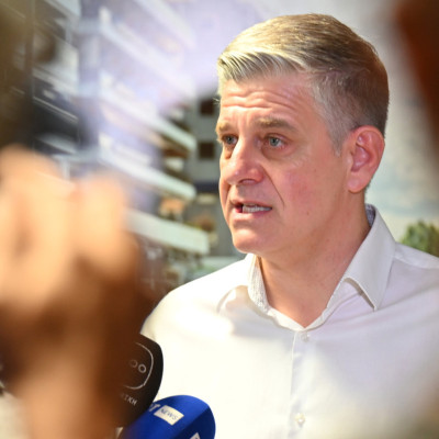 Στο ΥΠΕΝ και 4 συναρμόδια Υπουργεία, η πρόταση τροποποίησης του νομοθετικού πλαισίου που θα «ανάψει κόκκινο» στους παράνομους μπαζότοπους.