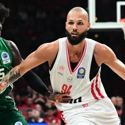 Ολυμπιακός - Παναθηναϊκός AKTOR 47-35 (ημίχρονο): Live ο «τελικός των τελικών» που θα κρίνει τον πρωταθλητή