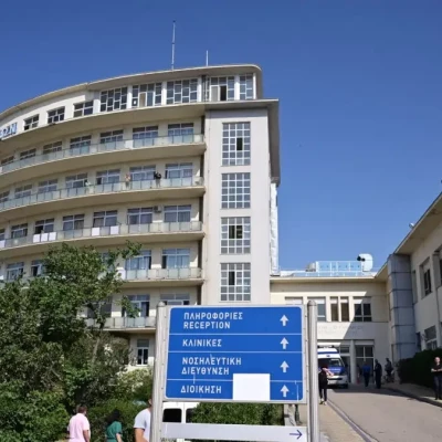 Γλυφάδα: 16χρονος με πατίνι στο νοσοκομείο μετά από τροχαίο με αυτοκίνητο