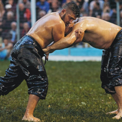 Η Νιγρίτα τιμά τον Άγιο Αθανάσιο με ακολουθίες, παραδοσιακά δρώμενα, αγώνες και λαϊκό γλέντι