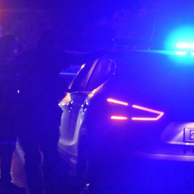 Άγιος Παντελεήμονας: 35χρονος απειλούσε και σημάδευε με όπλο τη σύντροφό του – Βιντεοσκοπούσε την πράξη του