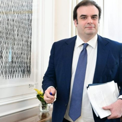 Κυριάκος Πιερρακάκης- Το ακατάσχετο αυξάνεται στα 1.600 ευρώ από τα 1.250 - Μια πράξη Δικαιοσύνης και εμπιστοσύνης στους πολίτες