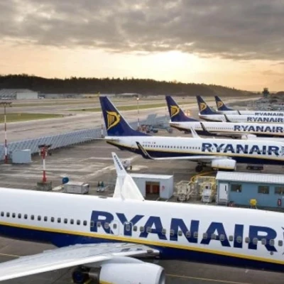 Η Ryanair δεν αναμένει ελλείψεις καυσίμων για τον Μάιο, άγνωστο για τον Ιούνιο εάν συνεχιστεί ο πόλεμος