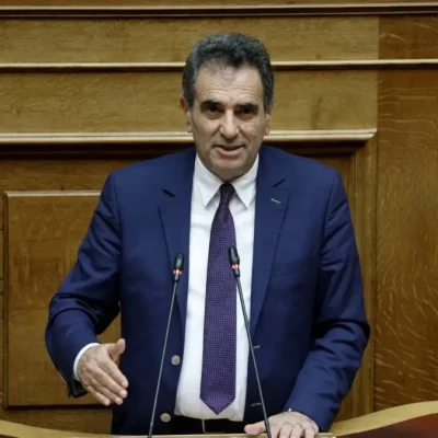 Ο Θεόφιλος Λεονταρίδης ζητά την Άμεση ανάγκη διαμόρφωσης του δρόμου από το χωριό έως τα Λουτρά Αγκίστρου