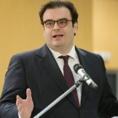 Κυριάκος Πιερρακάκης -Ο Γιάννης Στουρνάρας ήταν παρών στις κρίσιμες στιγμές της ελληνικής οικονομίας