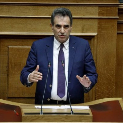Ο Θεόφιλος Λεονταρίδης ζητά την Άμεση στήριξη στους πληγέντες παραγωγούς του Αχλαδοχωρίου Σιντικής