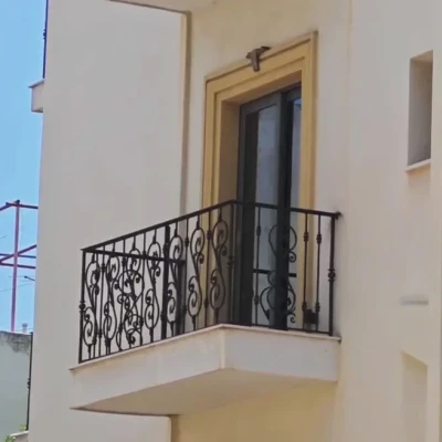 Χαλάνδρι: Εγκεφαλικά νεκρός ο 17χρονος Βρετανός που έπεσε από μπαλκόνι ξενοδοχείου μετά από κατανάλωση αλκοόλ