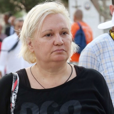 Στο νοσοκομείο η Καίτη Φίνου – «Οι πόνοι είναι φρικτοί»