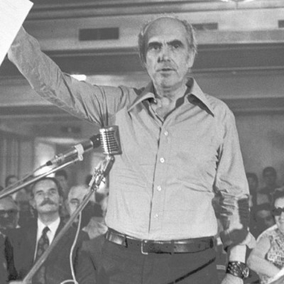 30 χρόνια από τον θάνατο του Ανδρέα Παπανδρέου - Που είσαι Ανδρέα να δεις τα παιδιά της …Αλλαγής!