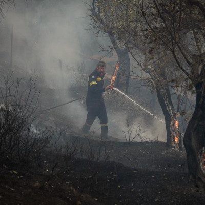 Συλλυπητήρια του ΠτΒ για τους 3 πυροσβέστες που έχασαν τη ζωή τους σε Κρήτη και Λακωνία
