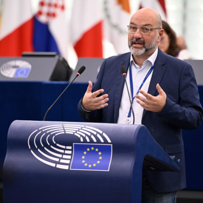 Σάκης Αρναούτογλου: Η ερημοποίηση δεν αρχίζει όταν εμφανιστεί η έρημος.