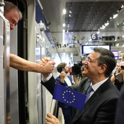 Ο Απόστολος Τζιτζικώστας εγκαινίασε τη σιδηροδρομική σύνδεση Πράγας – Βερολίνου - Κοπεγχάγης