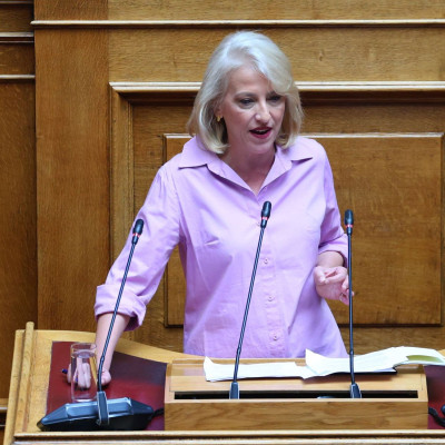 Ρένα Δούρου: «Ποιος ελέγχει πραγματικά τη δραστηριότητα της Ελληνικός Χρυσός στη Χαλκιδική»;