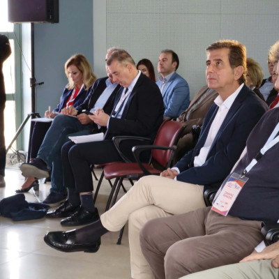 Η ελληνική γλώσσα και η περιβαλλοντική κρίση στο επίκεντρο της δημοσιογραφίας