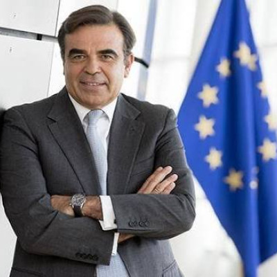 Μαργαρίτης Σχοινάς- Επενδύουμε στον αγρότη - 263,5 εκατ. ευρώ για τα νέα Σχέδια Βελτίωσης