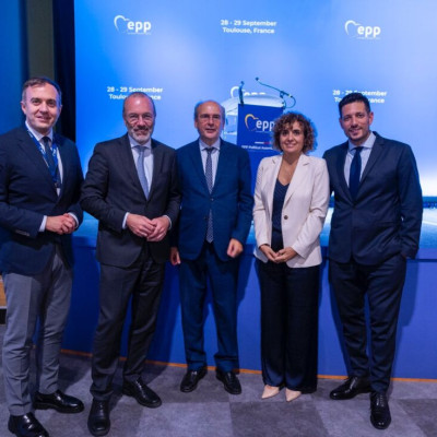 Αντιπροσωπεία της Νέας Δημοκρατίας στην Τουλούζη στην Πολιτική Συνέλευση του ΕΛΚ
