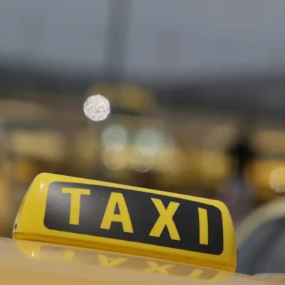 Νέα Ιωνία: 35χρονος δάγκωσε και έκοψε το αυτί οδηγού ταξί – Στο νοσοκομείο 54χρονη