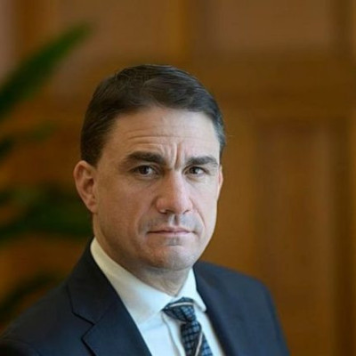 Κώστας Τσουκαλάς: Η κυβέρνηση άργησε να πάρει μέτρα και τώρα τρέχει και δε φτάνει
